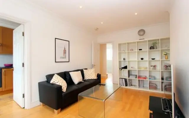 Gloucester Road, South Kensington 0