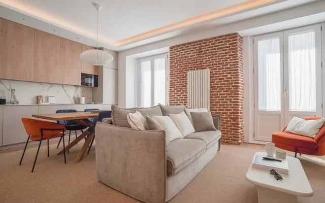 Spacious apartment-3Bedrooms 3Baths-Palacio 0