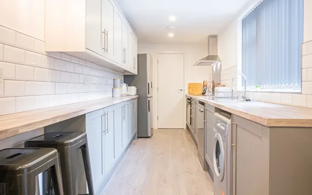 46 Winchester Street, CV1 5NT 1