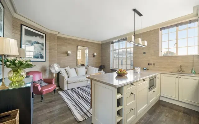 Meriden Court, Chelsea Manor Street, London, SW3 3TT 0