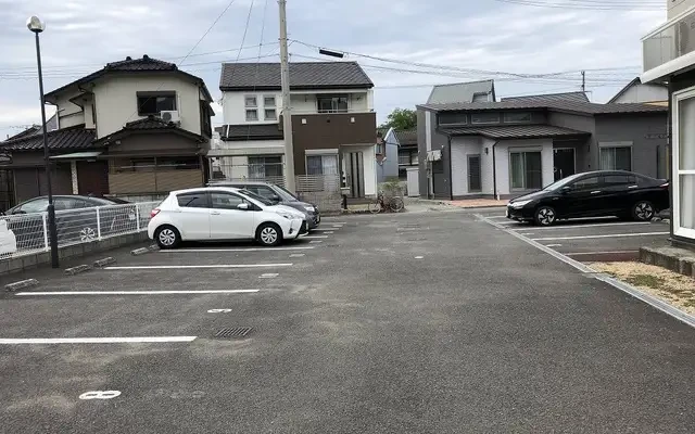 レオパレスひまわり 4