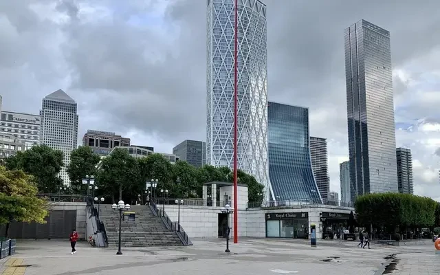 Westferry Circus 10689# 3