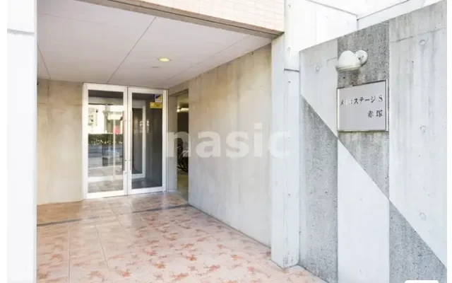 Metro Stage S Akatsuka 3