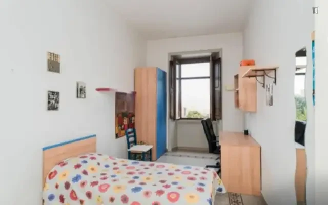Cozy room in a bright apt close to Termini train station and La Sapienza university 2
