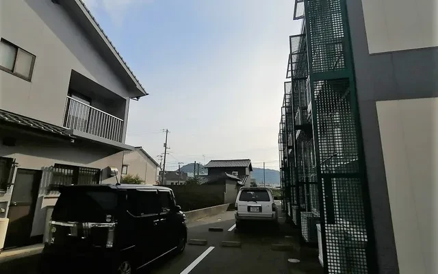 レオパレスボムール 3