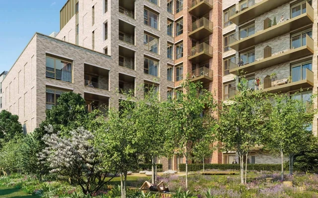 UM-Oval Village 12 0