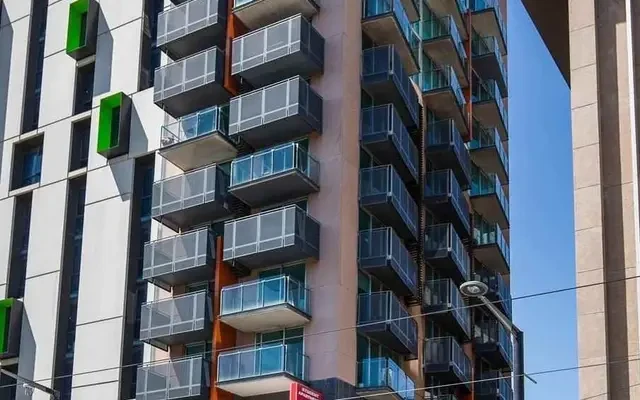 Student Living - East West 2