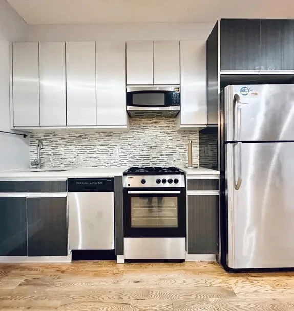 375 Vernon Avenue, Brooklyn