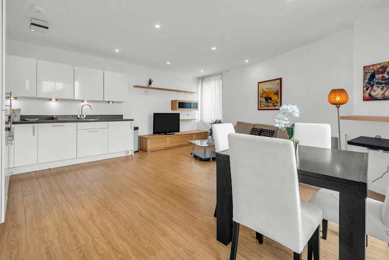 Mornington Crescent Serviced Apartments 3