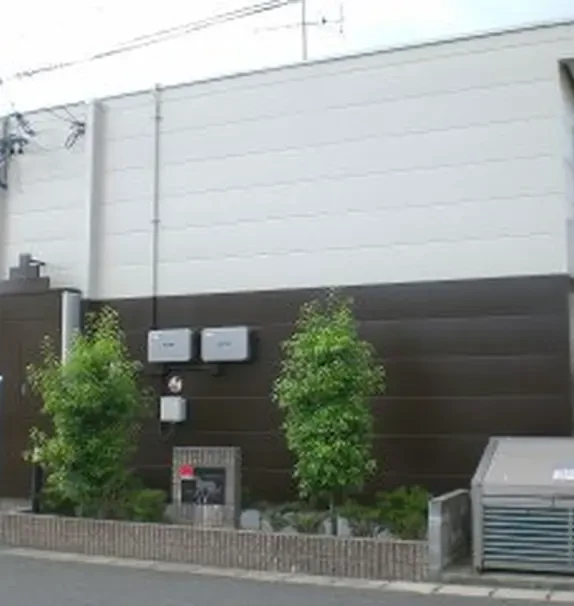 レオパレス石野