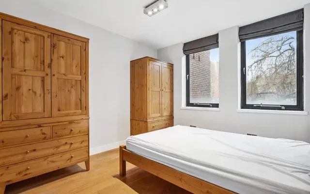 LH-Warwick House 3