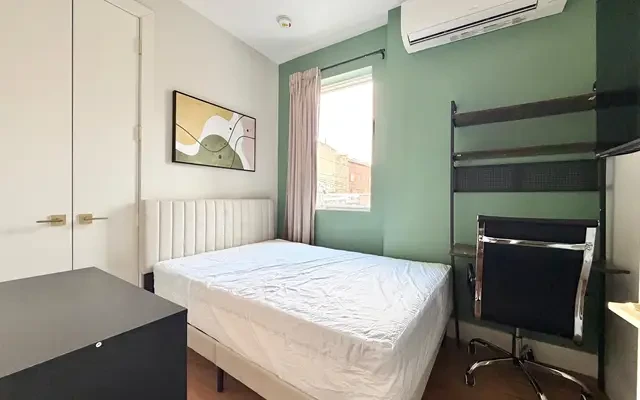 980 Kent Avenue, Brooklyn 3