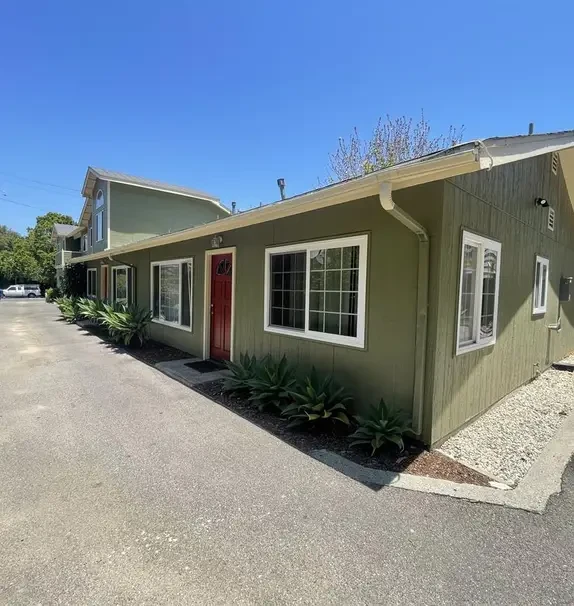 305 Ladera Street