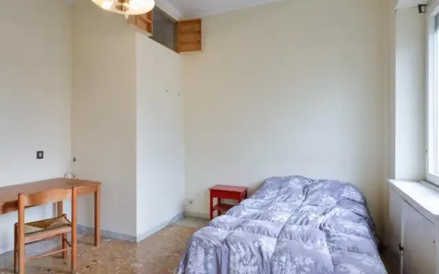 Bed in nice twin bedroom near Villa Doria Pamphili 1