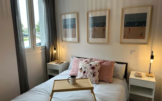 Avenida Bellas Vistas, 9. Local 5 (ONLY STUDENTS) 1