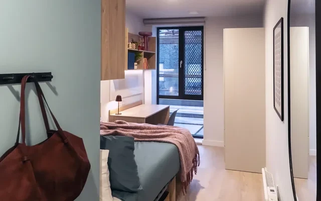 Queen Street Place 4