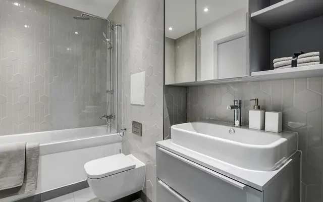 Wales Farm Road, London, W3 6GZ 3
