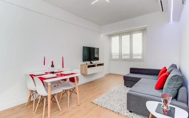 Admirable 1-bedroom apartment near Reboleira train station 2