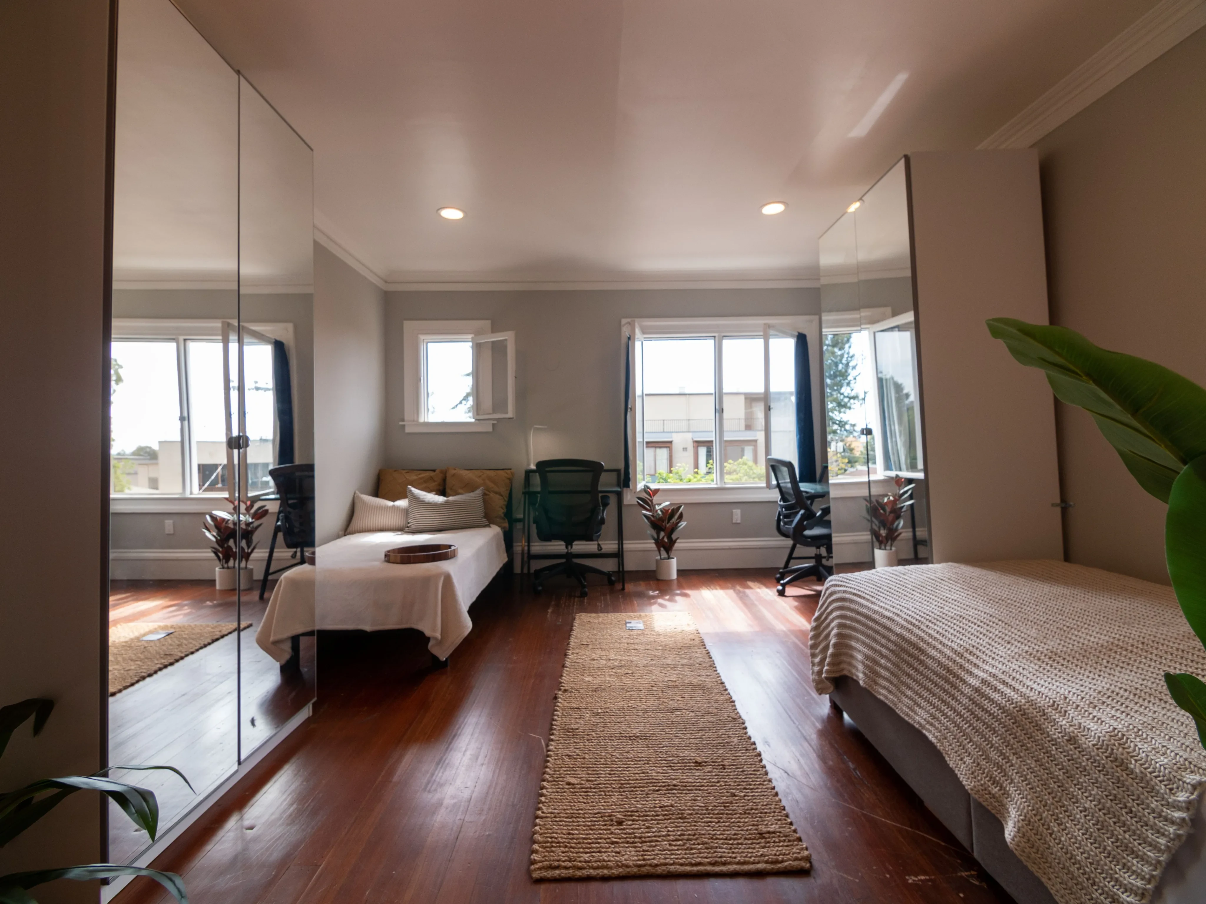4Bed/1.5Bath First Floor