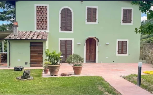 Apartment in Via di Tiglio, Capannori for 250 m² with 4 bedrooms 0