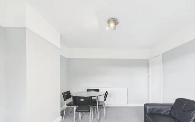 LH-The Avenue Wembley 3