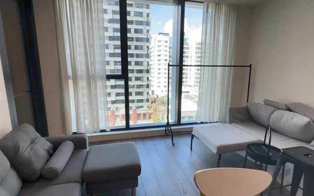 806/393 Spencer Street 0