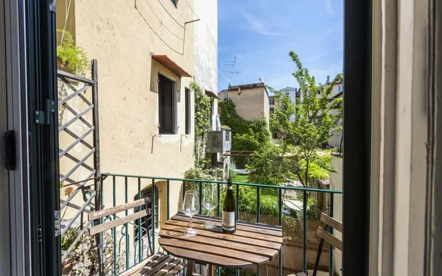 Serragli Retreat 0