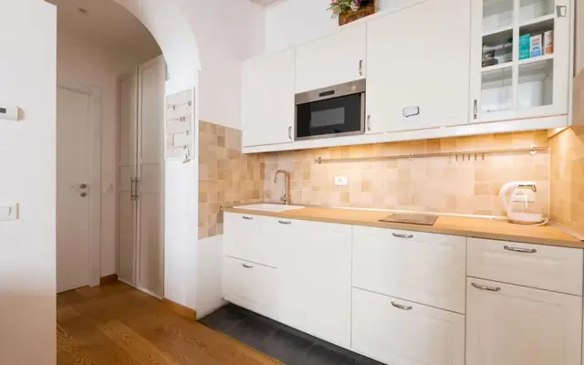 Charming 1-bedroom apartment near Università Bocconi 4