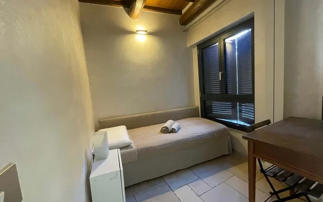 Apartment in Via del Colosseo, Roma for 60 m² with 2 bedrooms 3