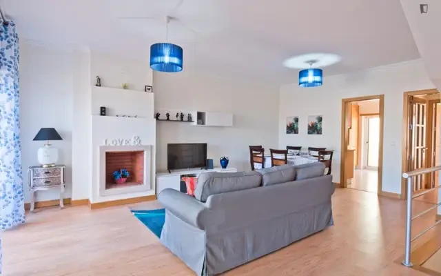 apartment near Rua das Barcas - Setubal student accommodation