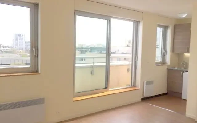 Courbevoie 92e·21m²·F1·StudioNo furniture 3