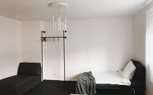 Newly renovated and fully furnished city apartment* Centrally located! 2