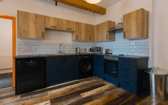 Bede Street, LE3 5LD 2