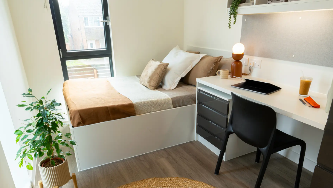 4, 5, 7, 9 or 11-Bed Club Ensuite Cluster