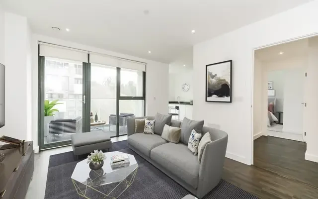 Larkwood Avenue London SE10 0