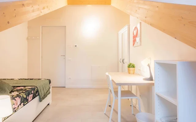 VIALE MONZA 241 P2 <br> SHARED ROOM D7 - Bed A 4