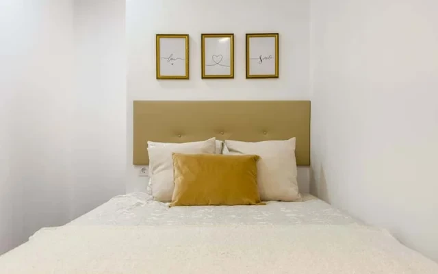 Preciosa y totalmente equipada casa con jardin en Sarria 3