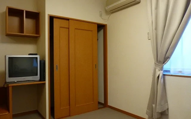レオパレスロイヤル - Maebashi student accommodation - 207号房间(带独立厨房)