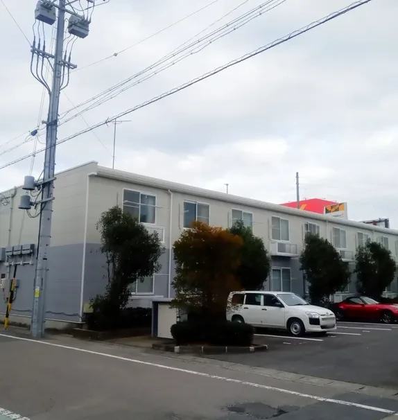 レオパレスフェニックス