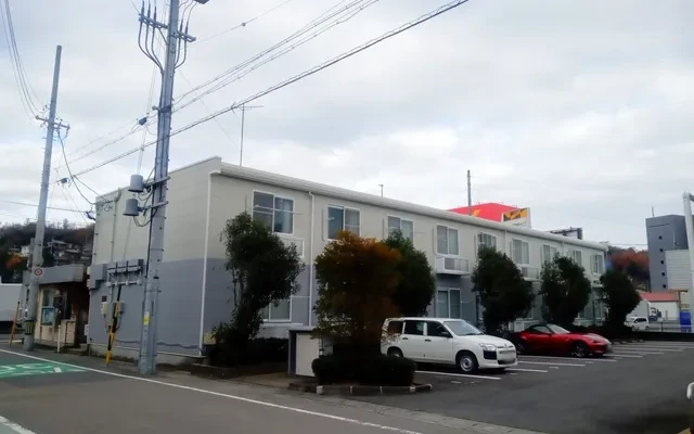 レオパレスフェニックス 0