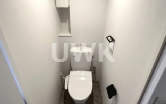 Pine Field Luo East 4