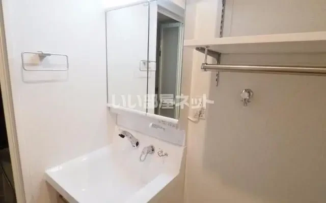 リュー・セレノ 4階 - chỗ ở sinh viên tại 八潮市 trong tiếng Việt - 4階 - 1K