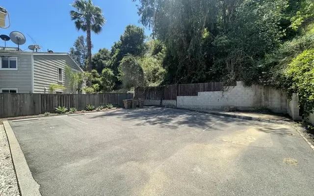 305 Ladera Street - Santa Barbara student accommodation - Surface Parking Lot