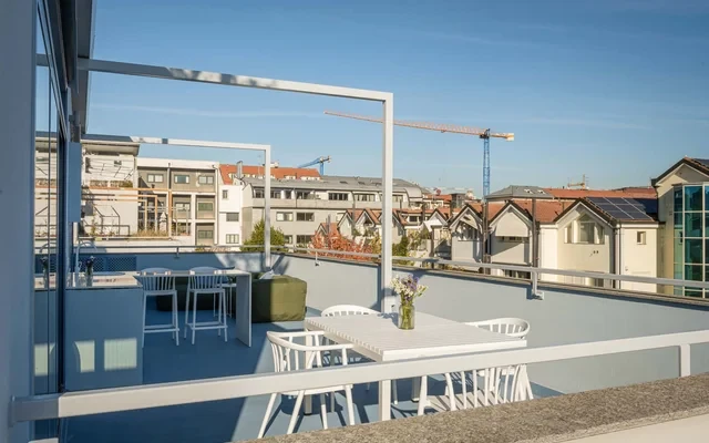 Watt Blue Terrace 4