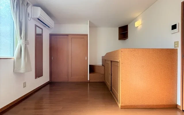 レオパレスWISTERIA - Fuji student accommodation - 101号房间(带独立厨房)