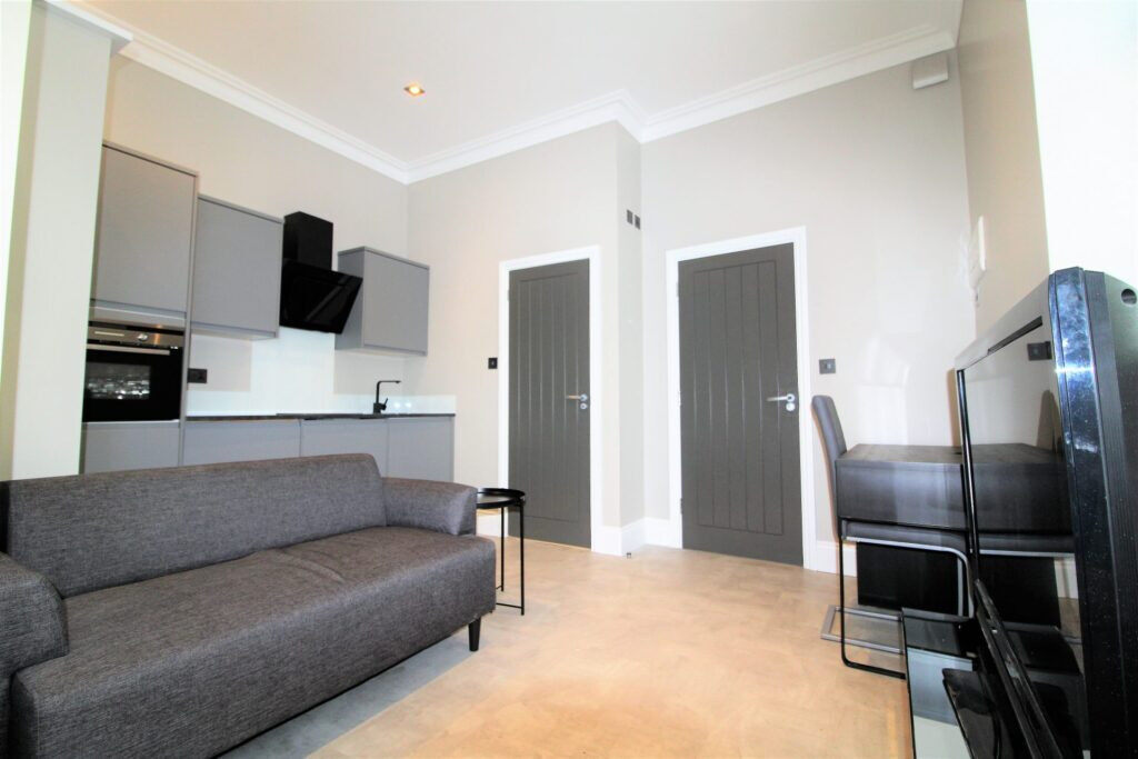 110 Quarry Road, Lancaster - Flat 2, Quarry Heights