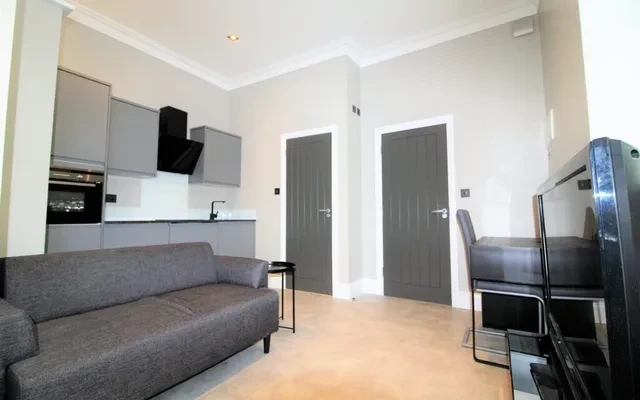 110 Quarry Road, Lancaster - Flat 1, Quarry Heights 2