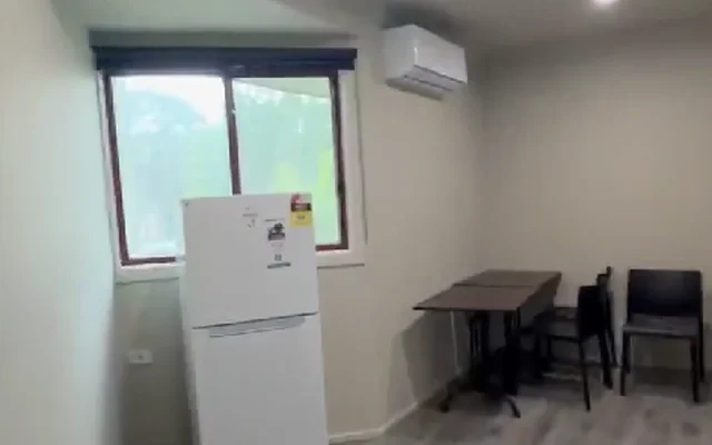 8 Uganda Street 1