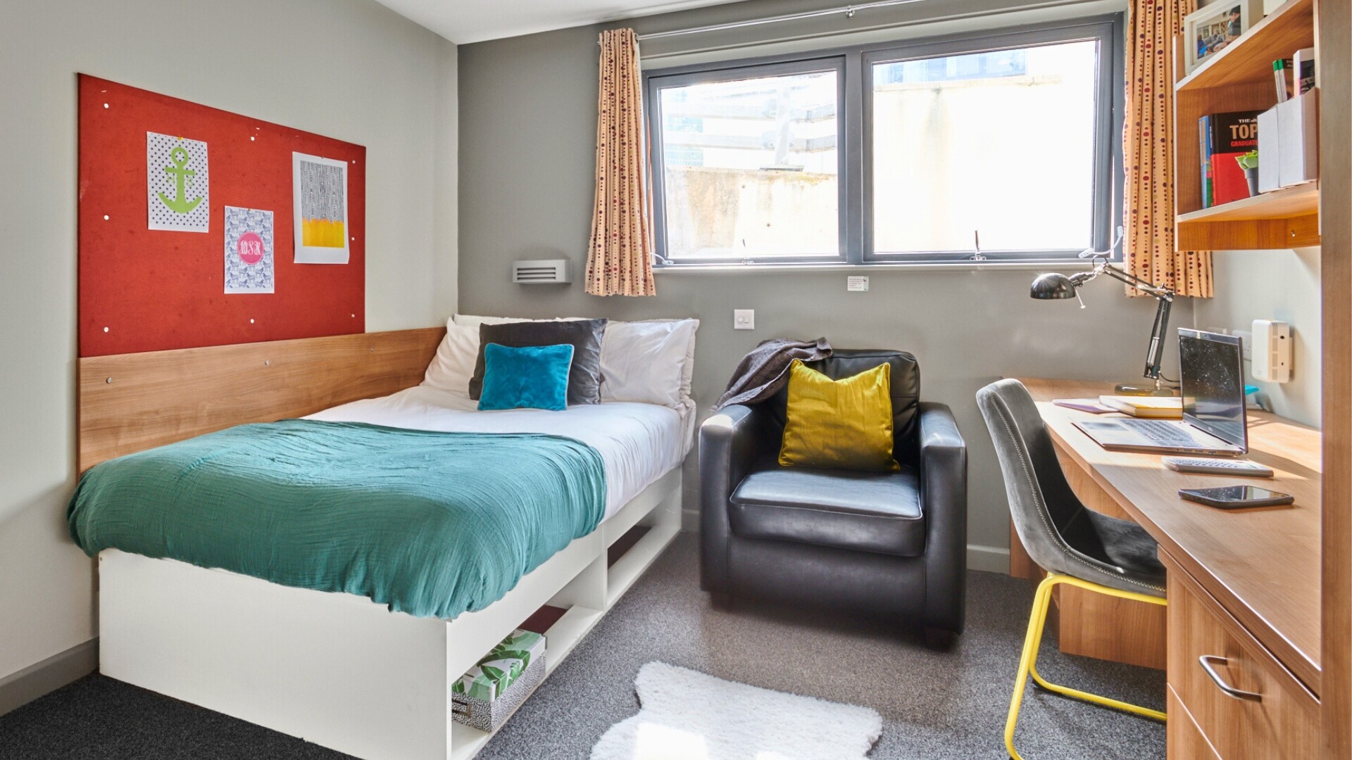 Classic One Bedroom Flat