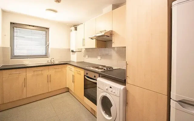 164 Mansfield Road 4